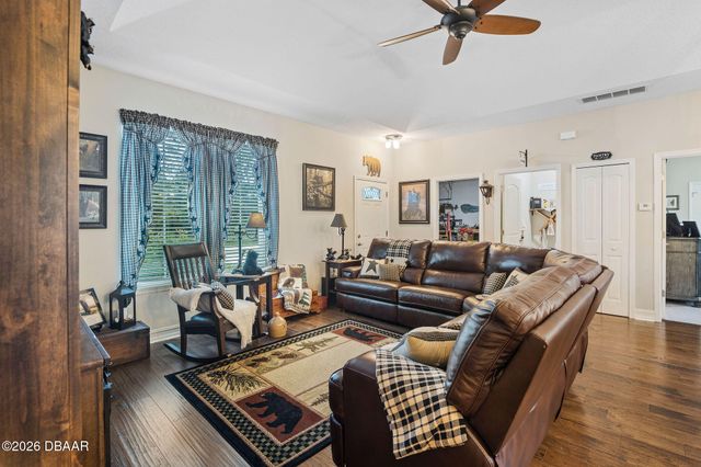 1550 11th Avenue, Deland, FL 32724