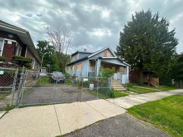 11941 S La Salle Street, Chicago, IL 60628