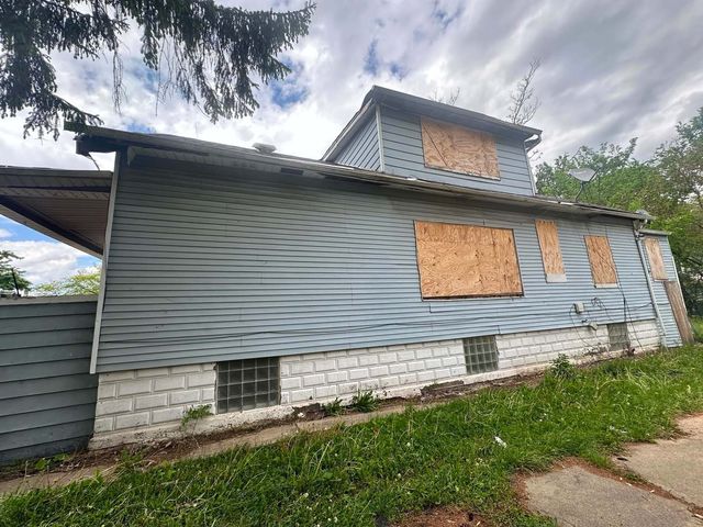 11941 S La Salle Street, Chicago, IL 60628