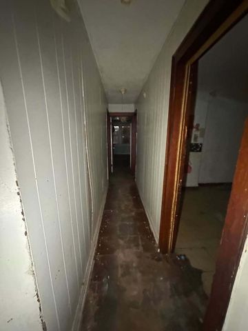 11941 S La Salle Street, Chicago, IL 60628