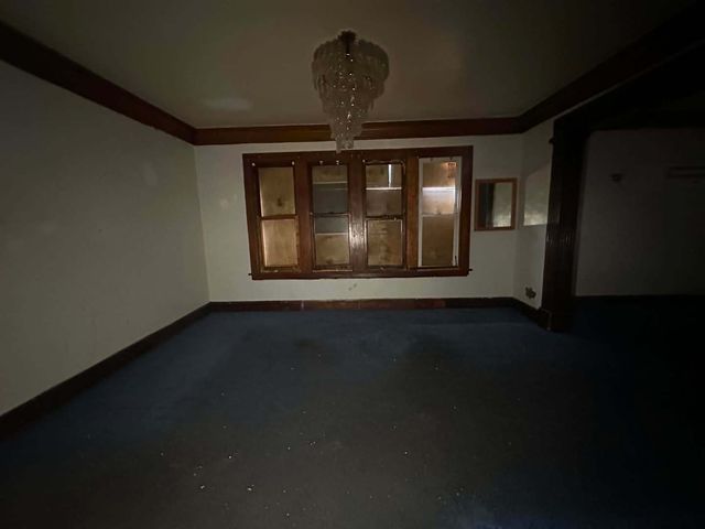 11941 S La Salle Street, Chicago, IL 60628