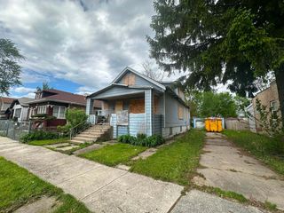 11941 S La Salle Street, Chicago, IL 60628