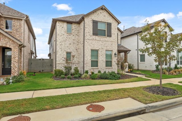 824 Trailside Lane, Argyle, TX 76226