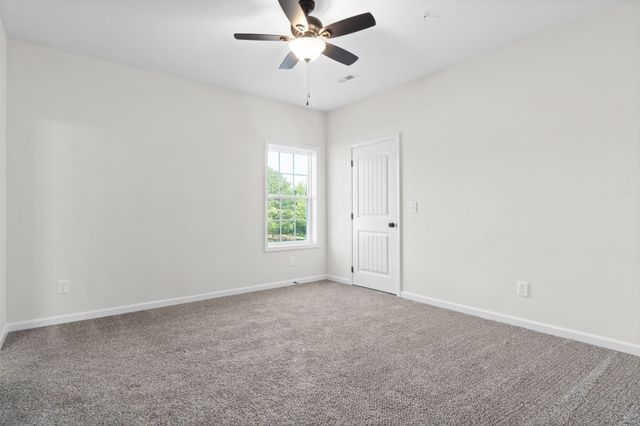 229 E Johnson Cir Apt C107, Clarksville, TN 37040