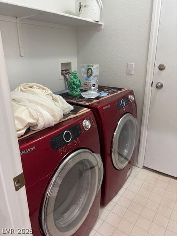 9575 Withering Pine Street, Las Vegas, NV 89123