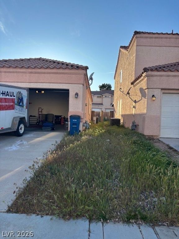 9575 Withering Pine Street, Las Vegas, NV 89123