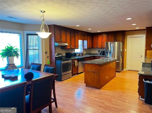 1501 Shoals Creek Drive SW, Conyers, GA 30094