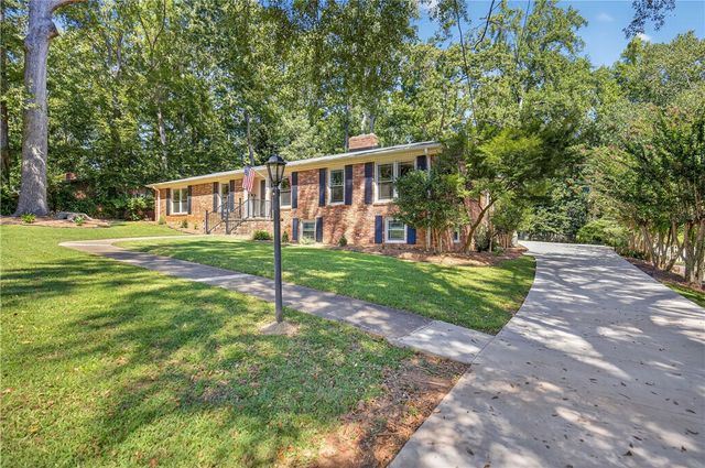 147 Hillbrook Drive, Spartanburg, SC 29307
