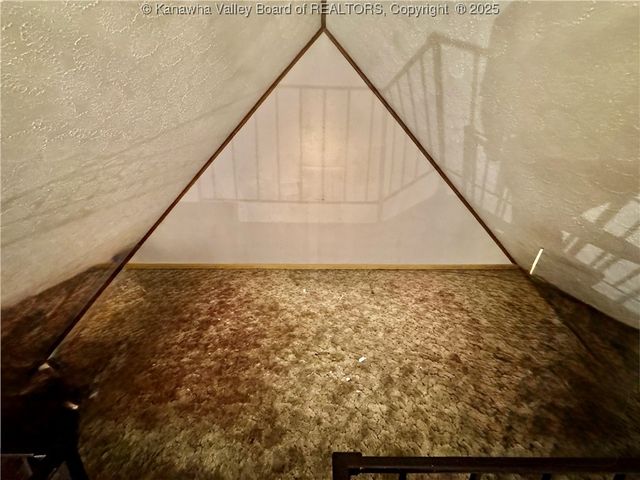 90 Dogwood Lane, Madison, WV 25130