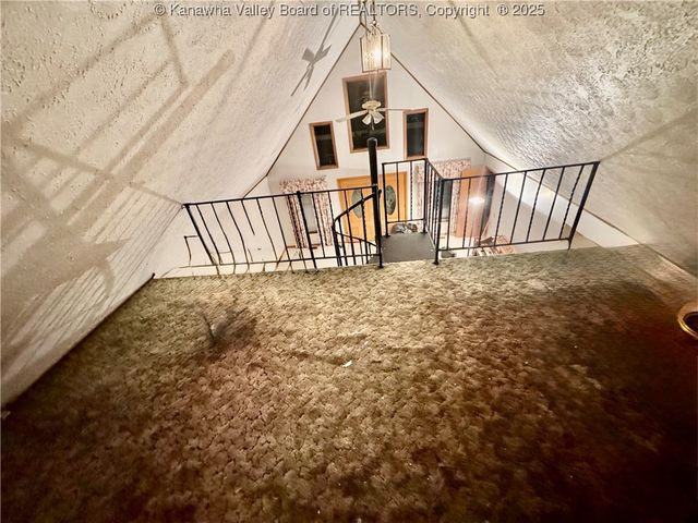 90 Dogwood Lane, Madison, WV 25130