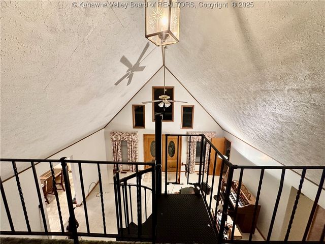 90 Dogwood Lane, Madison, WV 25130