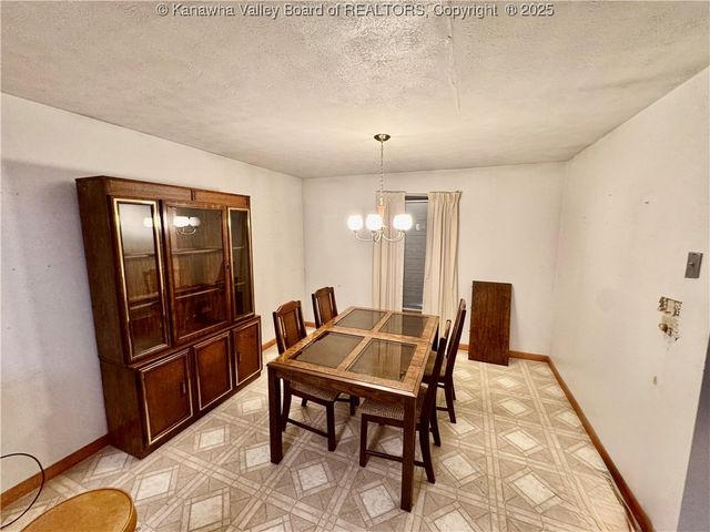 90 Dogwood Lane, Madison, WV 25130