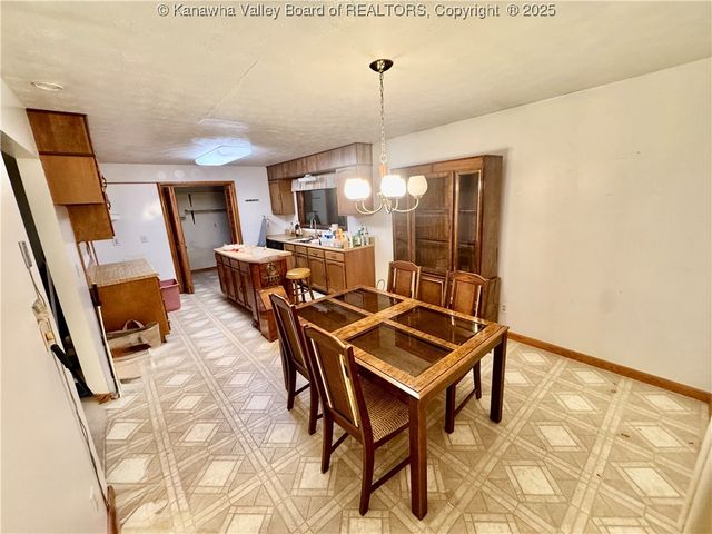 90 Dogwood Lane, Madison, WV 25130