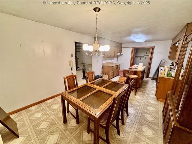 90 Dogwood Lane, Madison, WV 25130