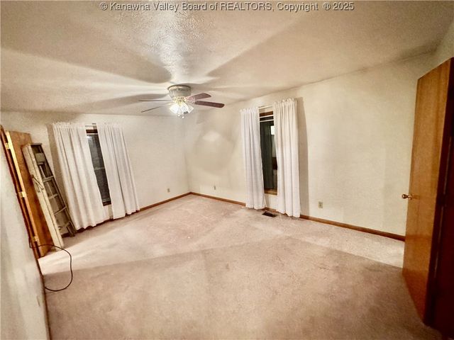 90 Dogwood Lane, Madison, WV 25130