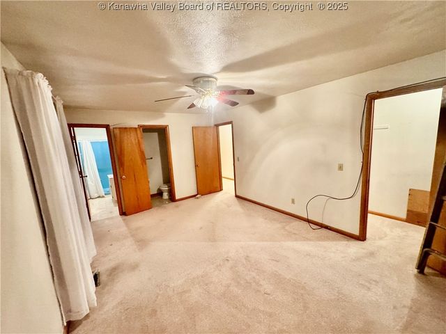 90 Dogwood Lane, Madison, WV 25130