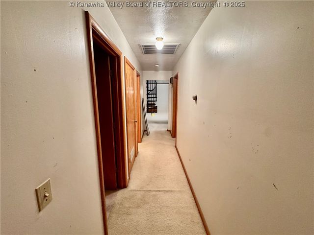 90 Dogwood Lane, Madison, WV 25130