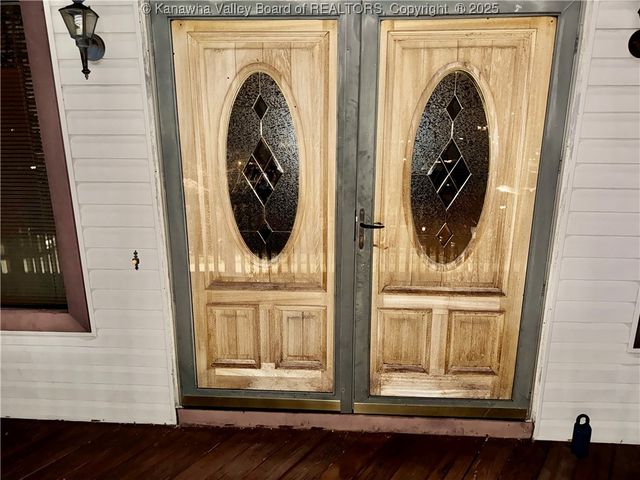 90 Dogwood Lane, Madison, WV 25130