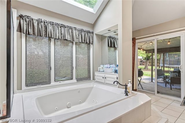10117 Jenny Lind Road, Fort Smith, AR 72908