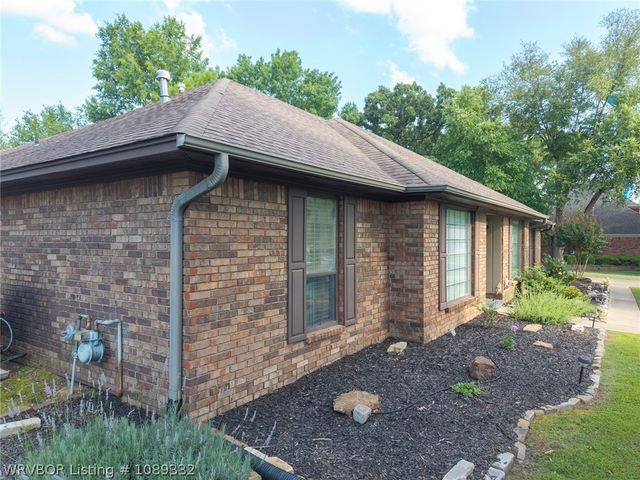 10117 Jenny Lind Road, Fort Smith, AR 72908