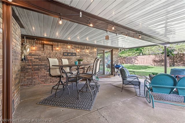 10117 Jenny Lind Road, Fort Smith, AR 72908