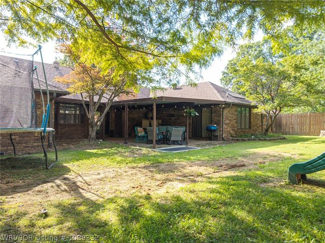 10117 Jenny Lind Road, Fort Smith, AR 72908