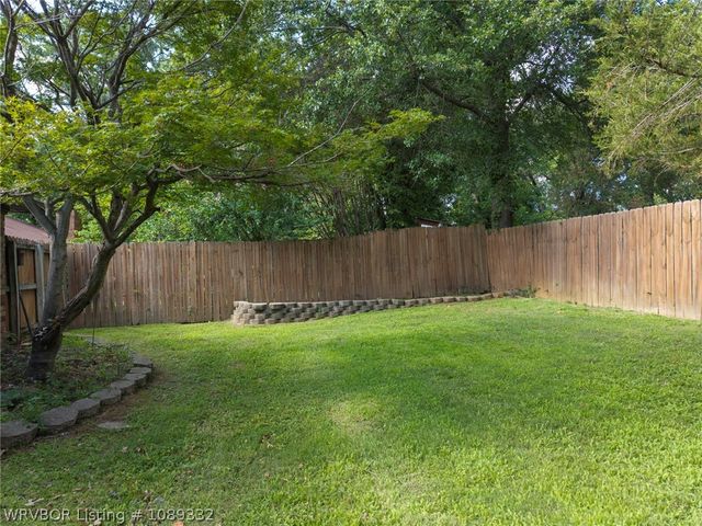 10117 Jenny Lind Road, Fort Smith, AR 72908