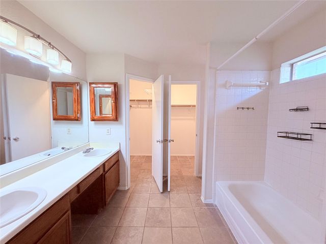 16924 Cactus Blossom DR, Pflugerville, TX 78660