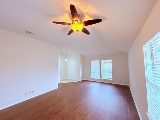 16924 Cactus Blossom DR, Pflugerville, TX 78660