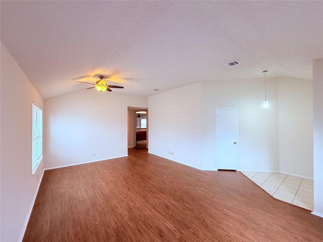 16924 Cactus Blossom DR, Pflugerville, TX 78660