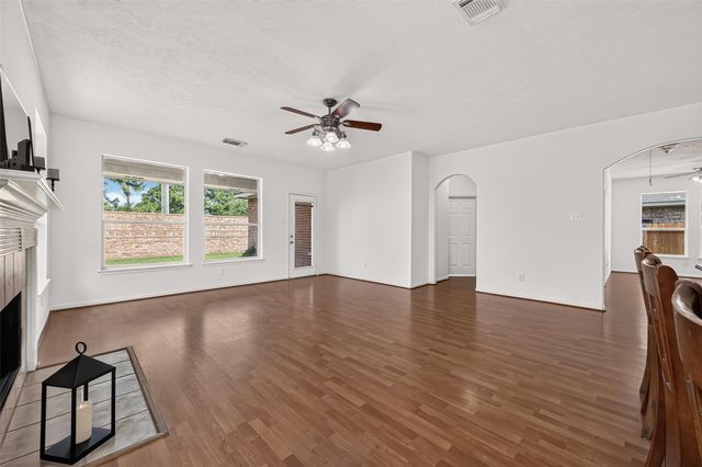 14903 Opera House Row Drive, Cypress, TX 77429