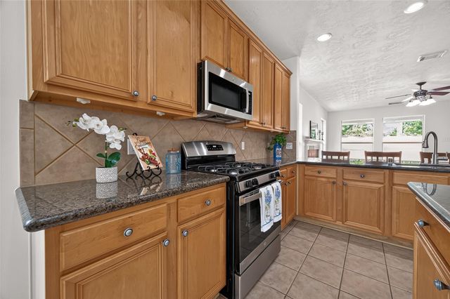 14903 Opera House Row Drive, Cypress, TX 77429