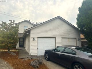 14811 Ne FREMONT Ct, Portland, OR 97230