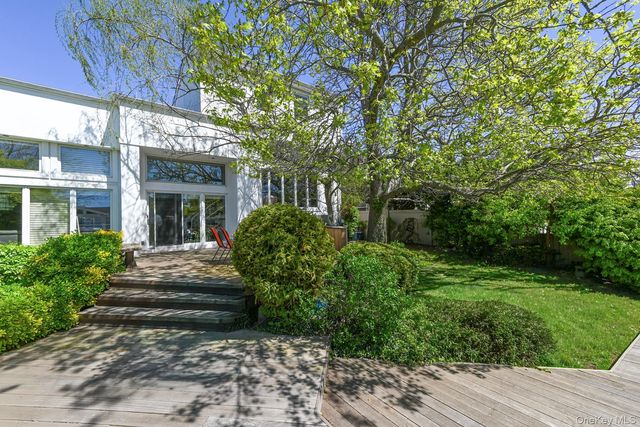 2912 Bay Drive, Merrick, NY 11566