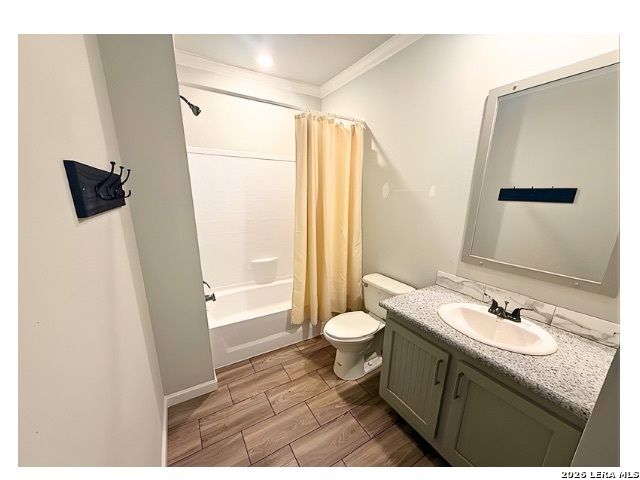 659 Private Road 1508, Bandera, TX 78003