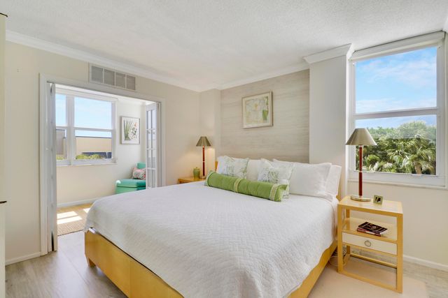 1801 S FLAGLER Drive 301, West Palm Beach, FL 33401