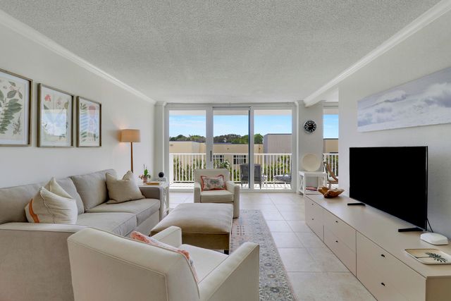 1801 S FLAGLER Drive 301, West Palm Beach, FL 33401