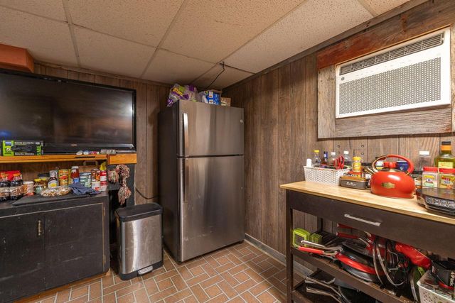 E590 Mundsack ROAD, Genoa, WI 54632