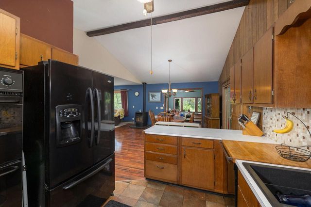 E590 Mundsack ROAD, Genoa, WI 54632