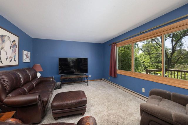 E590 Mundsack ROAD, Genoa, WI 54632