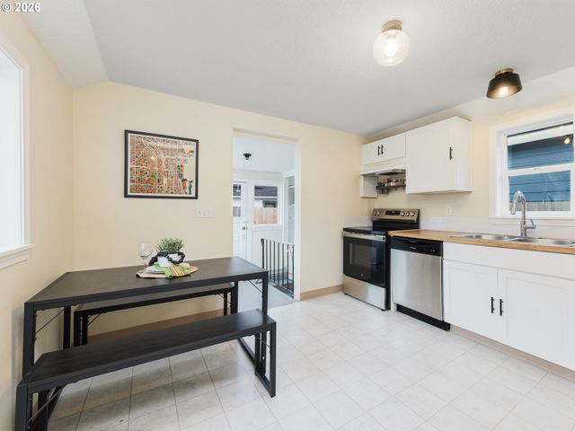 6721 Se 77TH Ave, Portland, OR 97206