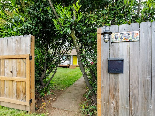 6721 Se 77TH Ave, Portland, OR 97206