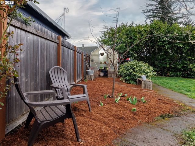 6721 Se 77TH Ave, Portland, OR 97206