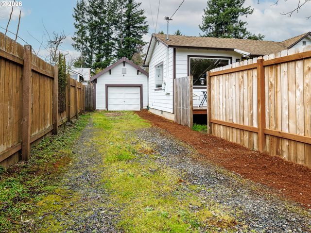 6721 Se 77TH Ave, Portland, OR 97206
