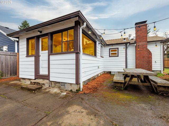 6721 Se 77TH Ave, Portland, OR 97206