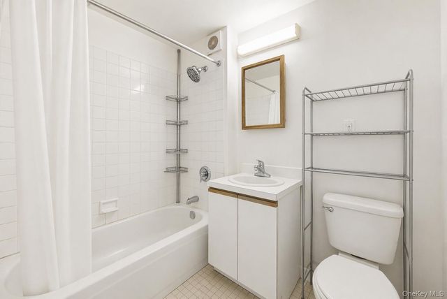 804 Brook Avenue 11A, Bronx, NY 10451