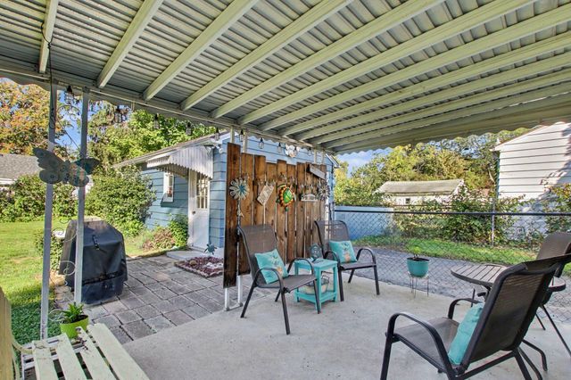 1031 Chrysler Street, Kalamazoo Twp, MI 49048