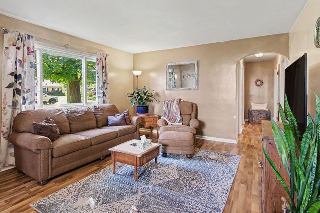 1031 Chrysler Street, Kalamazoo Twp, MI 49048