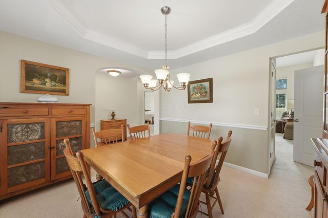 398 Shawnee Loop S, Pataskala, OH 43062