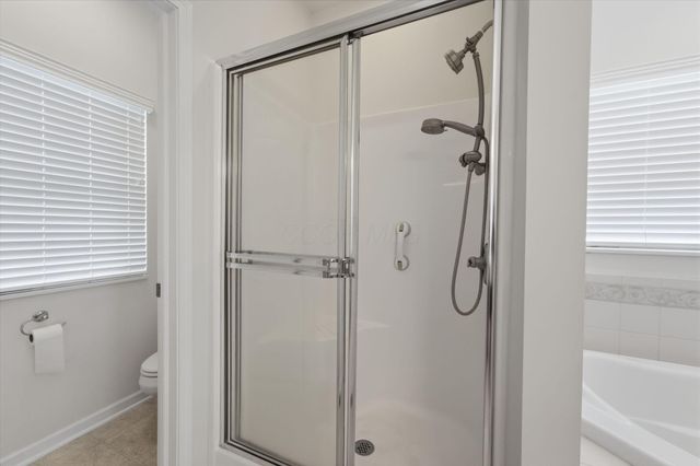 398 Shawnee Loop S, Pataskala, OH 43062